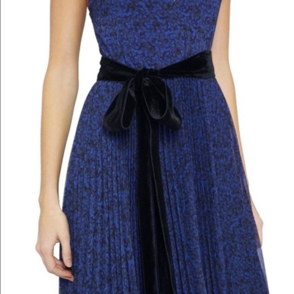 NWT Alice + Olivia lace midi dress pleated & asymmetrical size 8 - Picture 5 of 11